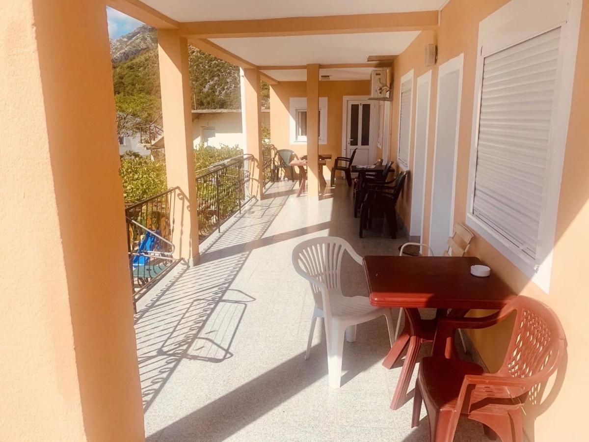 Apartments In Villa Viktoria Sutomore Luaran gambar