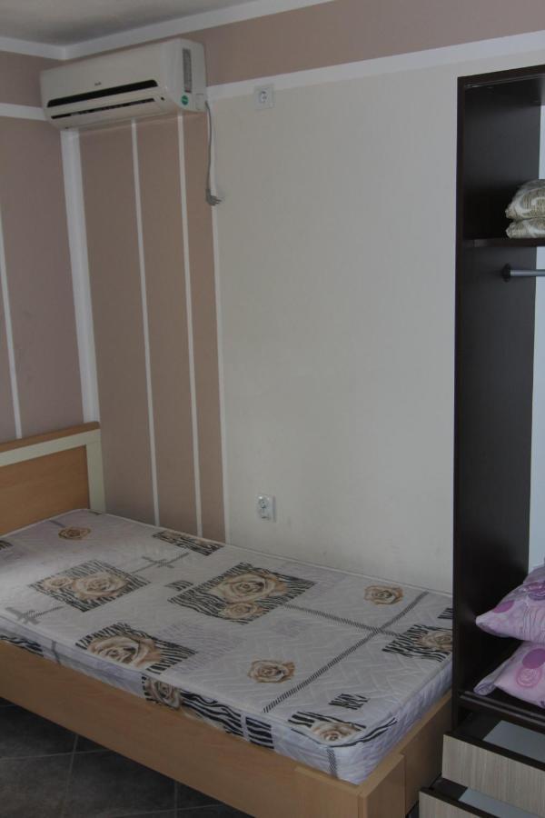 Apartments In Villa Viktoria Sutomore Luaran gambar