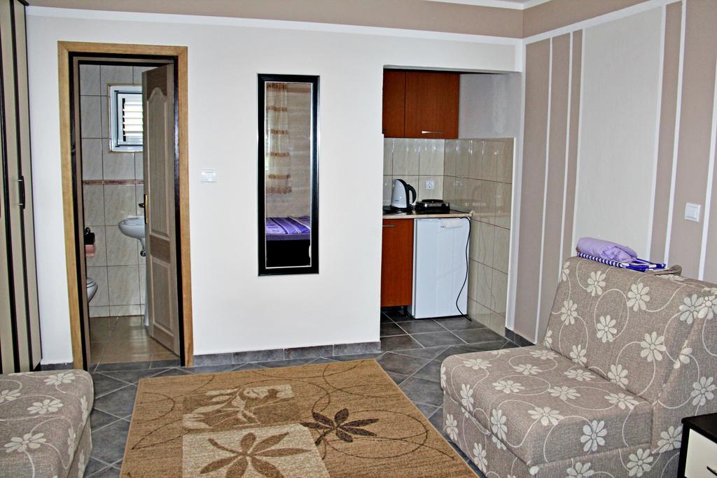 Apartments In Villa Viktoria Sutomore Luaran gambar