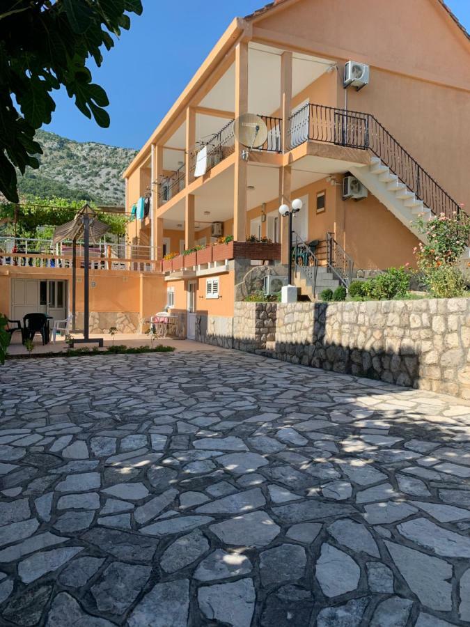 Apartments In Villa Viktoria Sutomore Luaran gambar
