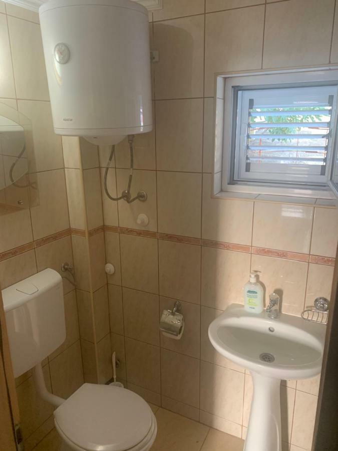 Apartments In Villa Viktoria Sutomore Luaran gambar